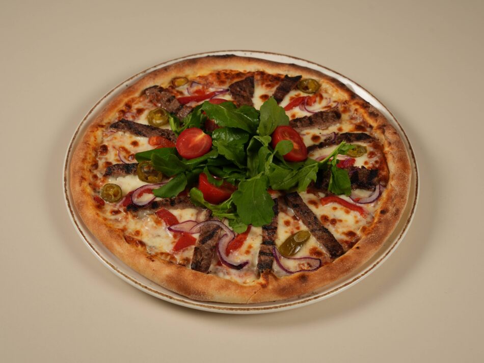 BİFTEKLİ PİZZA