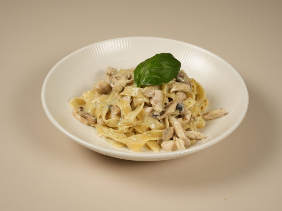 FETTUCINE ALFREDO