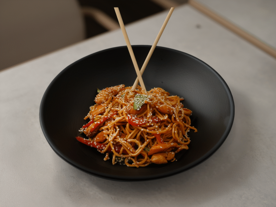 TAVUKLU NOODLE